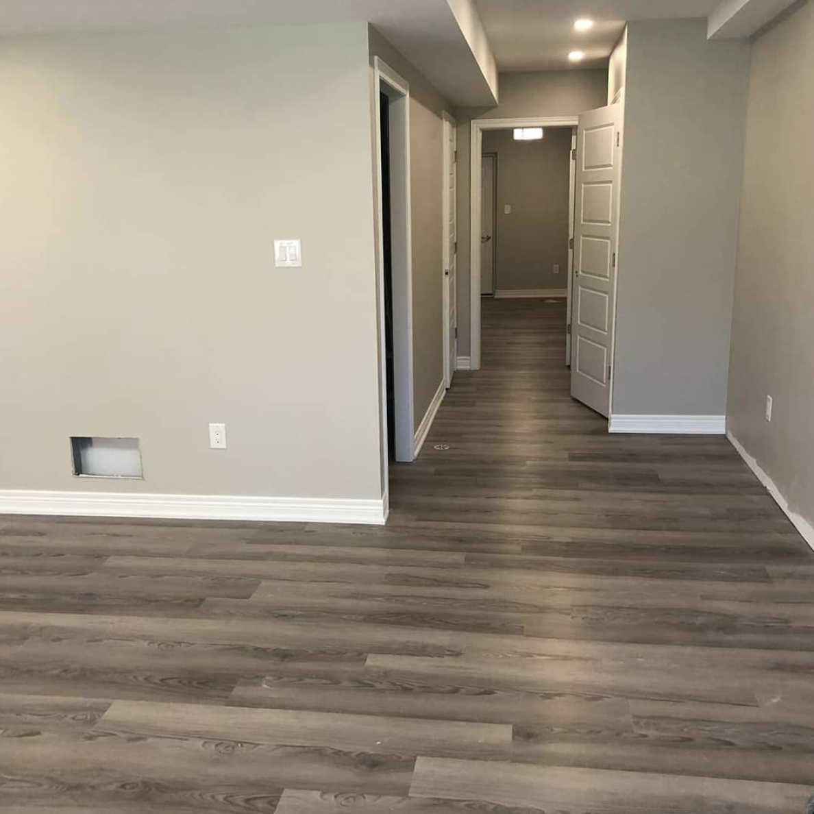 Hardwood Flooring Outlet Hardwood, Laminate and Engineered Flooring