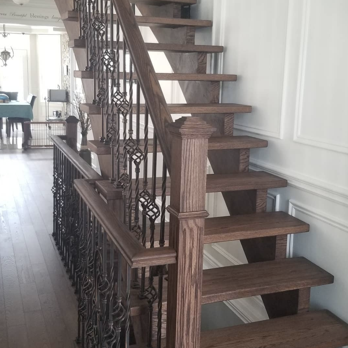 Hardwood Flooring Outlet Hardwood, Laminate and Engineered Flooring